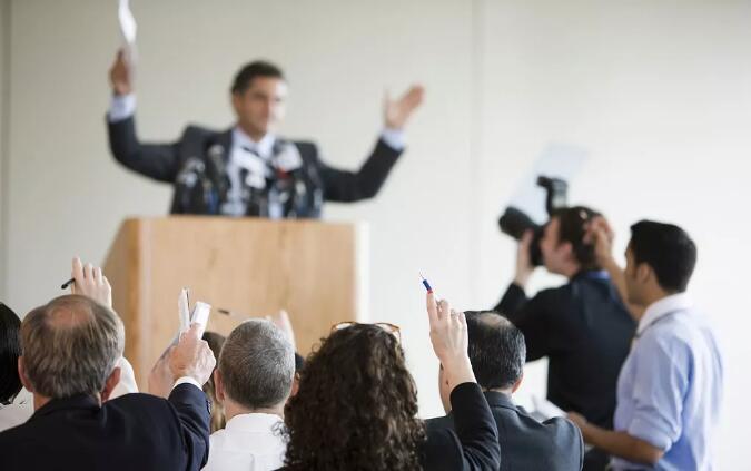 ����kһ��(ch��ng)�ߴ��ϵ���Ϣ�l(f��)����(hu��)��